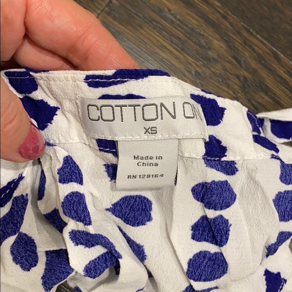 Blue and white crop top - Picture 3 of 4